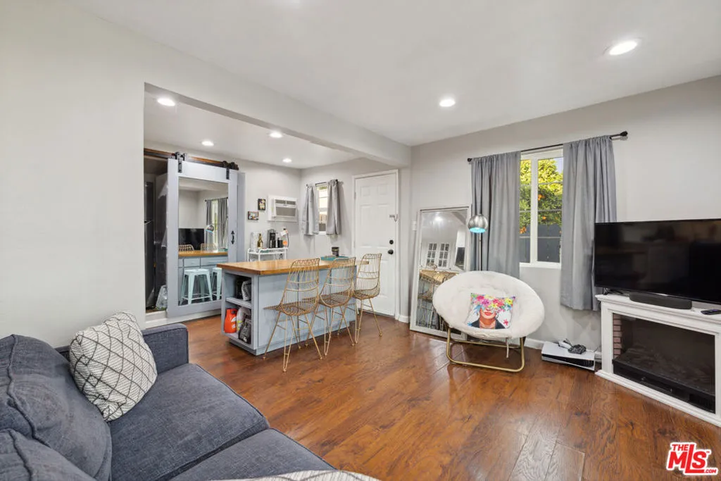 6523 Scout Avenue, Bell Gardens, California 90201 home-pic-8